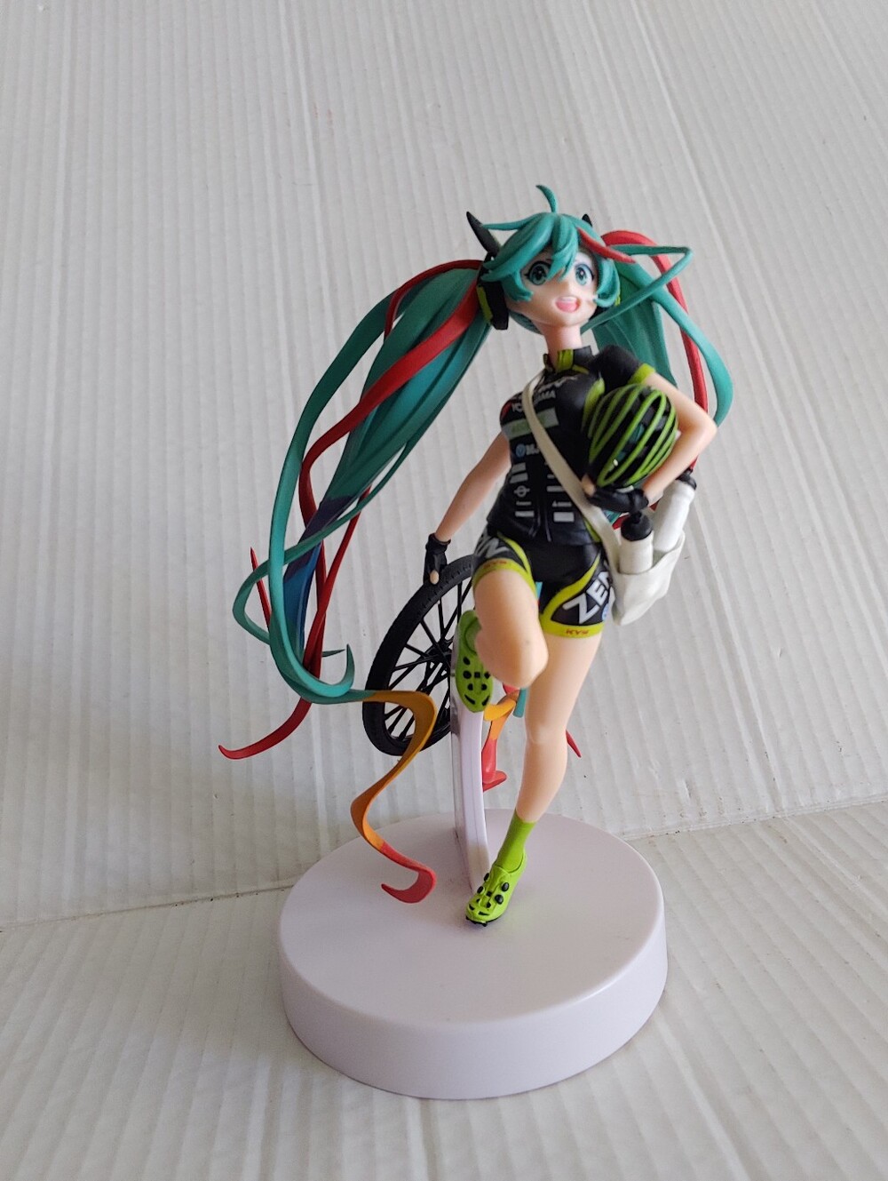 Hatsune Miku in Cycling Outfit Racing Miku Anime Figure - Bandai Spirits